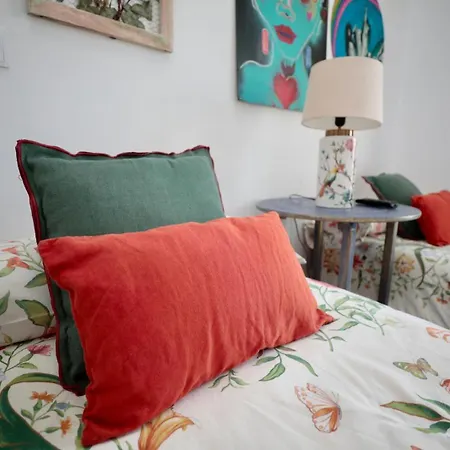 Bed and Breakfast Theplacetobe 2*