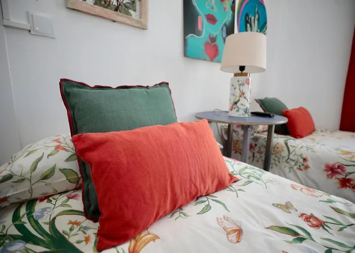 Frühstückspension Theplacetobe 2*